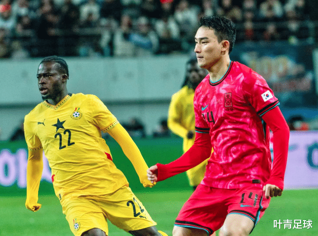 1-0! เกาหลีใต้คว้าชัยชนะติดต่อกันเป็นครั้งที่สาม: ซน ฮึง-มิน ทำประตูไม่ได้ แต่ลี คัง-อิน ทำแอสซิสต์ปิดท้ายปี_กานา_แมตช์_ฮวาง ฮี-ชาน