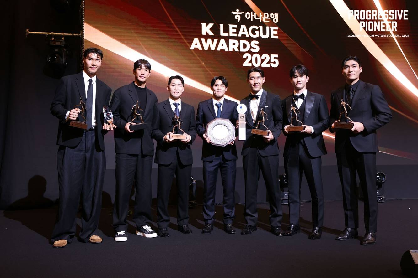 ข่าวค่ำลีก K (1 ธันวาคม 2025) — พิธีมอบรางวัลลีก 25K: แชมป์เก่าคว้าชัยชนะครั้งยิ่งใหญ่ Jeonbuk Hyundai Motors Kwon Hyuk-kyu Noss