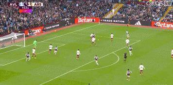 ขาของนักเตะอาร์เซนอลรู้สึกหนักราวกับถ่วงด้วยตะกั่ว และนี่ไม่ใช่เรื่องบังเอิญ แต่เป็นผลลัพธ์ที่หลีกเลี่ยงไม่ได้จากกลยุทธ์การหมุนเวียนผู้เล่นที่มีข้อบกพร่องของมิเกล อาร์เตต้า