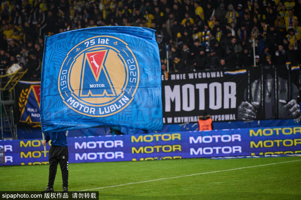 เลช พอซนาน พบ ไมนซ์: การเผชิญหน้าสำคัญในบุนเดสลีกา – ใครจะคว้าชัย? แมตช์ | บ้าน | กองกลาง