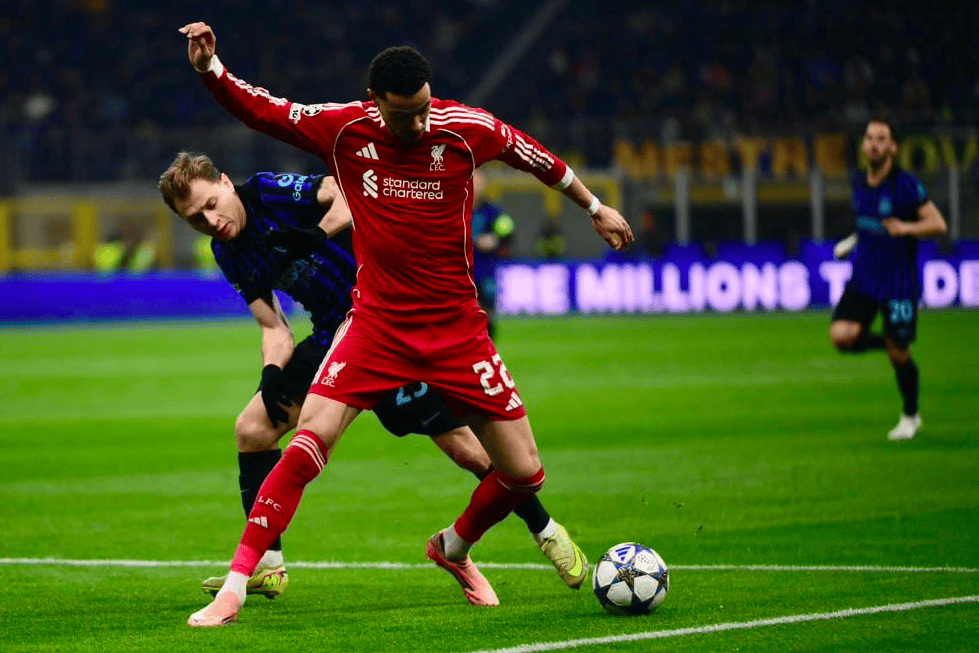 0-1! การปะทะกันของยักษ์ใหญ่แห่งอังกฤษและอิตาลีในแชมเปียนส์ลีก: กองทัพมูลค่า 700 ล้านปอนด์เสียผู้เล่นสำคัญสองคน พ่ายแพ้อย่างเจ็บปวดในนาทีที่ 88_อินเตอร์ มิลาน_ลิเวอร์พูล_อินเตอร์ มิลาน