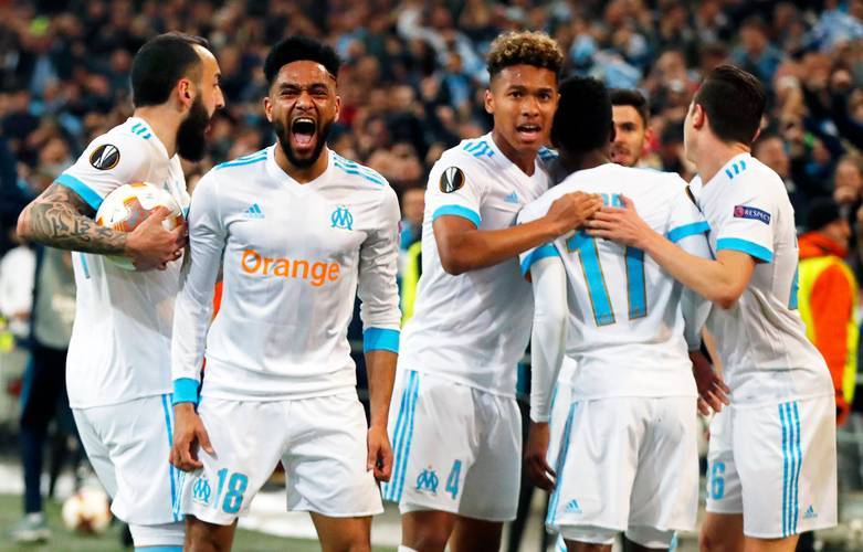 อฌักซิโอ้ ต่อสู้เพื่อความอยู่รอดในบ้าน ขณะที่ลีลล์ที่ขาดผู้เล่นจำนวนมากไล่ล่าตั๋วไปยุโรปในเกมเยือน ลีกกลาง แชมเปี้ยนส์ลีก