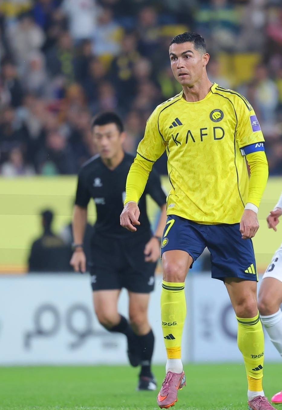 ผลงานของคริสเตียโน่ โรนัลโด้ในเอเอฟซี แชมเปี้ยนส์ลีก: คะแนนต่ำสุดในตารางแม้ชนะแบบง่ายดาย! แม้แต่การรอรับบอลก็กลายเป็นฉากโด่งดัง! มูลค่าตลาด: ริยาด, ยูโร