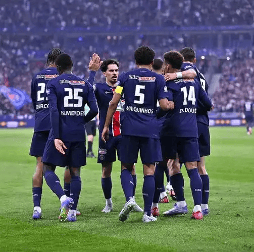 แชมเปียนส์ลีก สปอร์ตติ้ง ลิสบอน พบ ปารีส แซงต์-แชร์กแมง เดอะ เดวิลส์ เดน ต้อนรับยักษ์ใหญ่ซูเปอร์สตาร์ วิตินญ่า: แกนหลักเกมเยือน