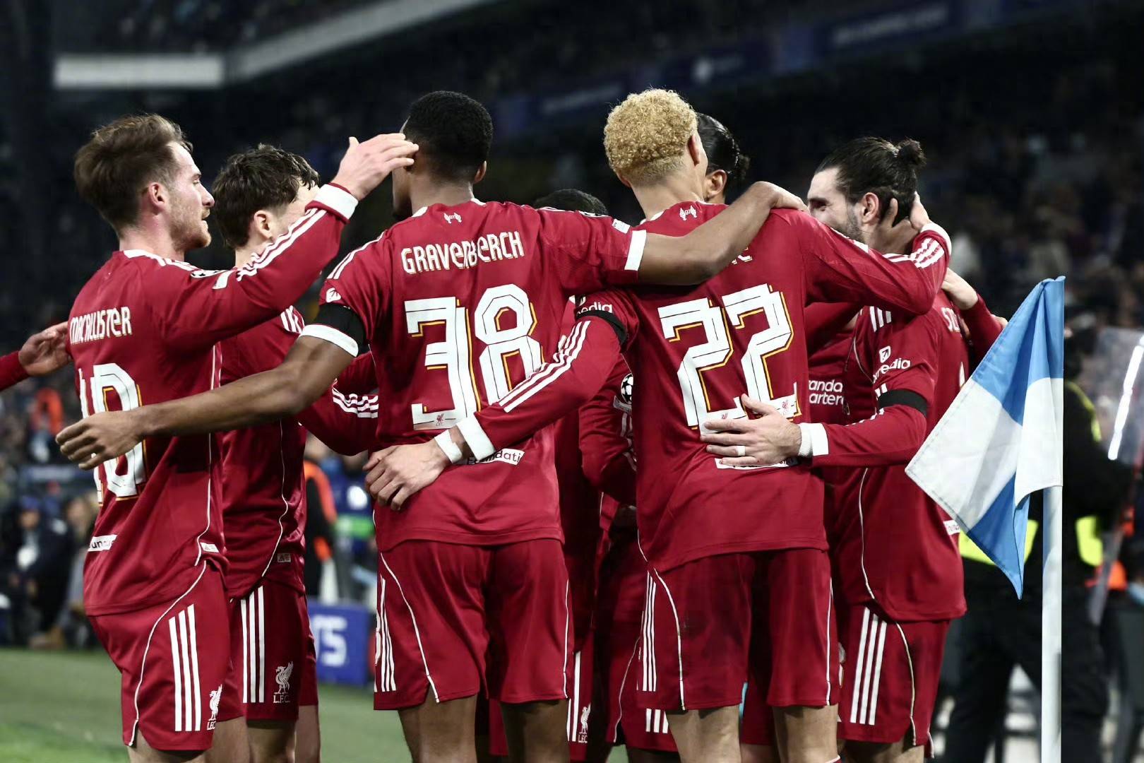 3-0! 1-0! คืนแชมเปียนส์ลีก ทีมจากพรีเมียร์ลีกทั้งสามทีมคว้าชัยชนะ ลิเวอร์พูลรักษาคลีนชีต เชลซีคว้าชัยชนะอย่างยากลำบาก! _ประตู_ ปาฟอส_ มาร์กเซย