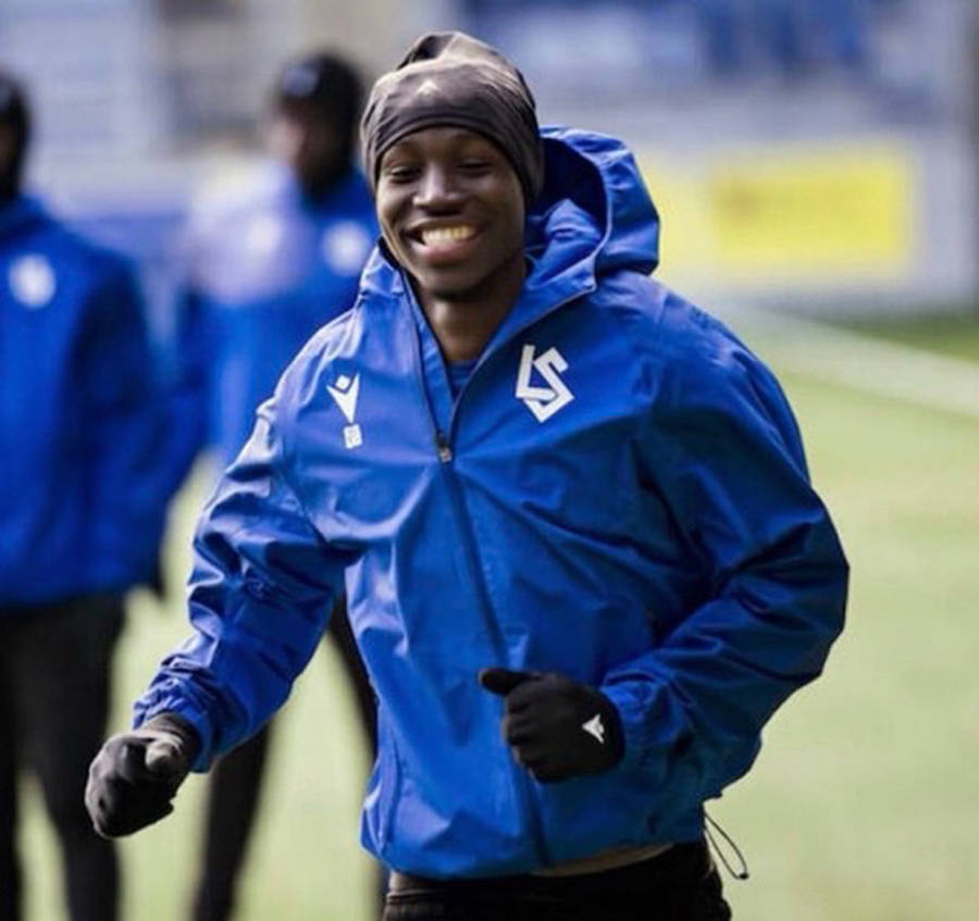 แมนเชสเตอร์ ยูไนเต็ด ใกล้จะยืนยันการจากไปของ ยาย่า ตูเร่ นักเตะใหม่ของพวกเขาแล้ว! นักเตะดาวรุ่งสามคนได้รับการยืนยันการย้ายทีมแล้ว ในขณะที่ข้อตกลงการยืมตัวหนึ่งรายการถูกยกเลิกเนื่องจากอาการบาดเจ็บ: เซคู โกเน่, โทบี้ คอลลิเออร์, เฟเนร์บาห์เช่