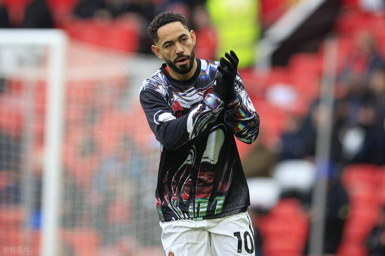 แมนเชสเตอร์ ยูไนเต็ด 3-2 ฟูแล่ม: คะแนนหลังเกม – ไม่ใช่ บรูโน่ แฟร์นันด์ส ที่นำรายชื่อ แต่เป็นหมายเลข 18 ของยูไนเต็ดที่นำทีม _Miro_ แอสซิสต์ _Sheshko_