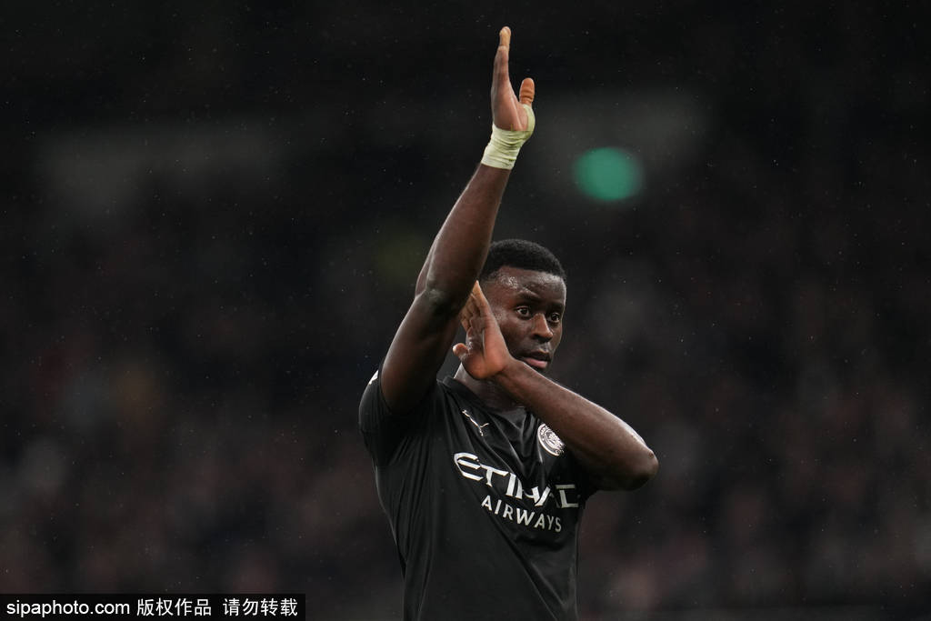 การจัดอันดับการใช้จ่ายและรายได้ในช่วงตลาดซื้อขายนักเตะฤดูหนาว: แมนเชสเตอร์ ซิตี้ และคริสตัล พาเลซ ทุ่มเงินเพื่อป้องกันปัญหา; แอตเลติโก มาดริด, บอร์นมัธ, มาร์กเซย และแรนส์ ขาย ขาย ขาย