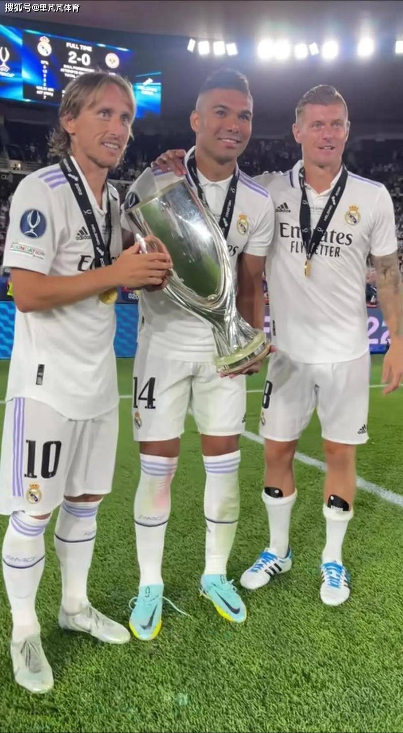 นี่คือรากเหง้าของผลลัพธ์ที่ย่ำแย่นี้หรือไม่? หลังจากที่แยกทางกันหลายปีในพิธีการ เรอัล มาดริดก็ยังไม่พบทางแก้ไข ฟุตบอลโลก โทนี โครส มูลค่า