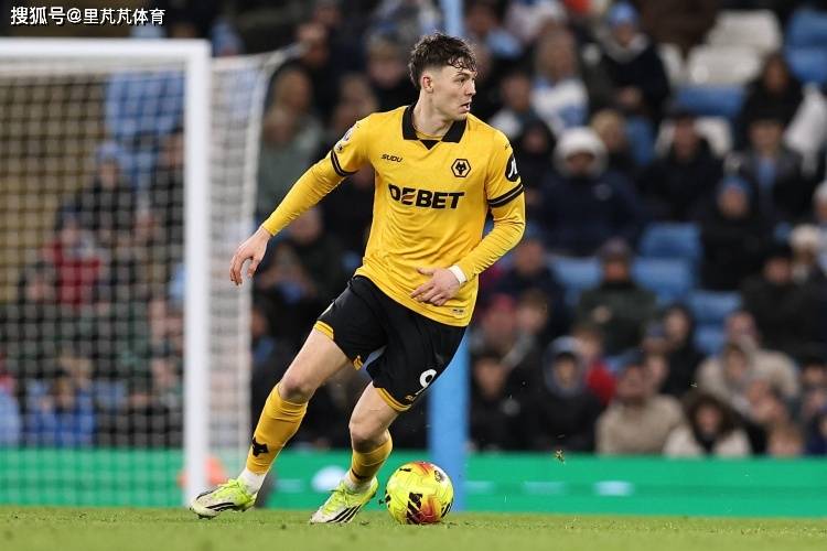 สรุปข่าวเซเรียอาประจำวัน: การไล่ล่ากองหน้าของมิลานล้มเหลว อินเตอร์ยกย่องพรสวรรค์และศักยภาพอันโดดเด่นของมาโซลิน _โรมันโน_ _แฟน_ _อูดิเนเซ_