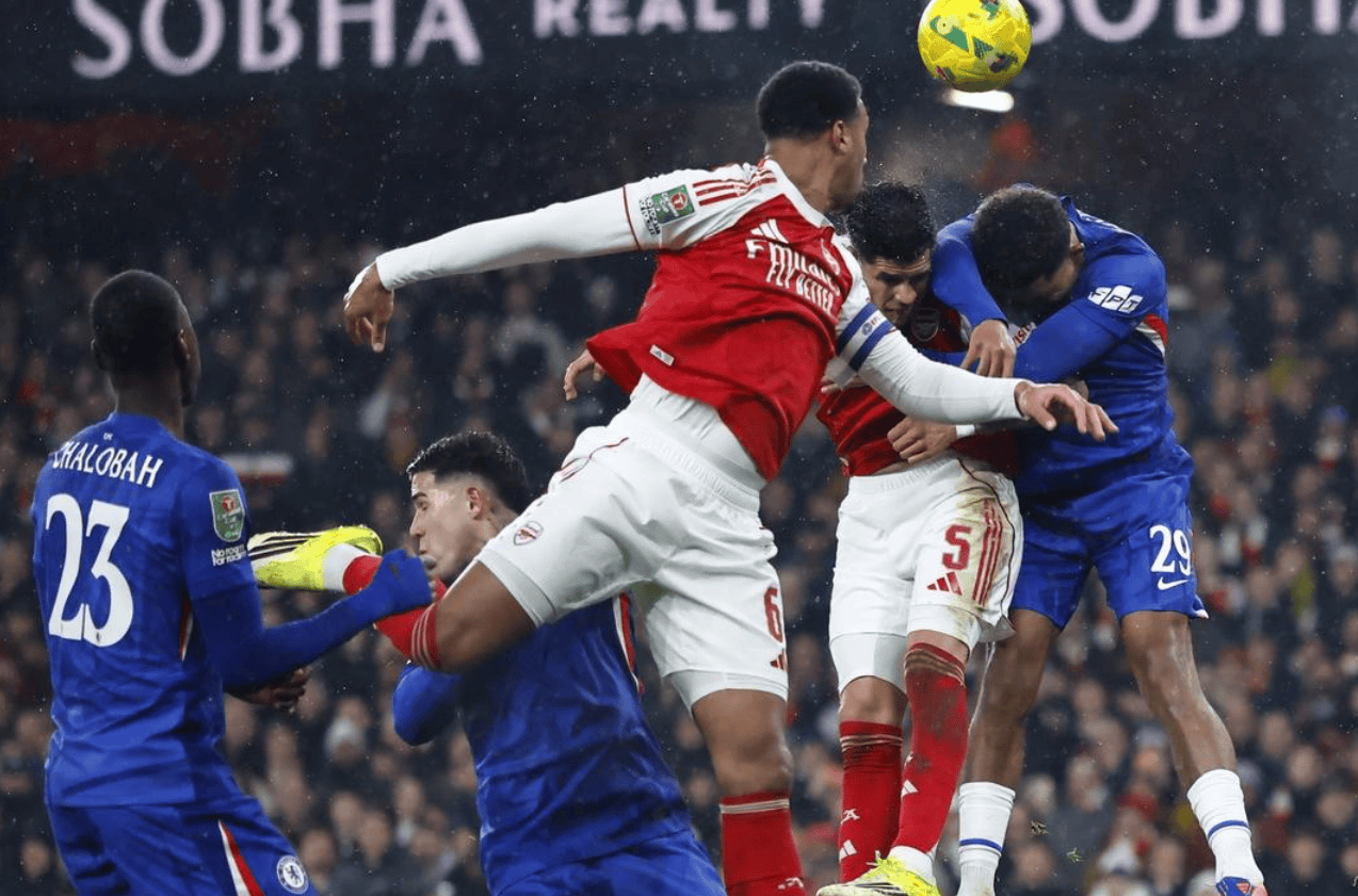 1-0! 2-1! คืนแห่งความบ้าคลั่ง: อาร์เซนอลคว้าชัยชนะในนาทีสุดท้าย, บาร์เซโลนาเข้าสู่รอบรองชนะเลิศ, มิลานพ่ายแพ้อย่างย่อยยับ_การแข่งขัน_แชมเปียนส์ลีก_อินเตอร์ มิลาน