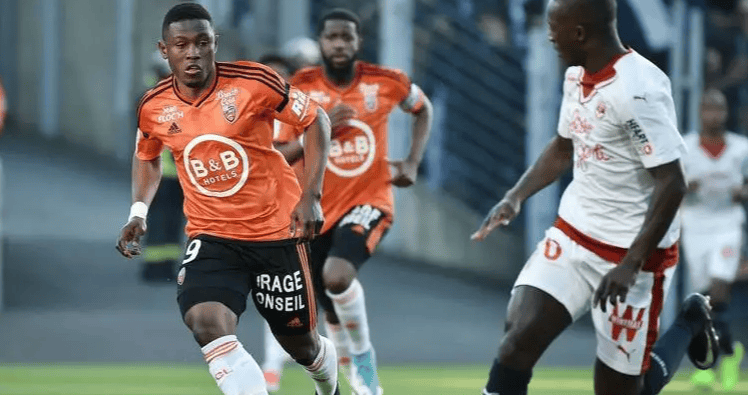 ปัญหา 26025 ล็อตเตอรี่ฟุตบอลแบบชนะ-เสมอ-แพ้: คูเป้ เดอ ฟรองซ์ ลอริยองต์ พบ ปารีส เอฟซี - สถิติการพบกัน + การเปรียบเทียบฟอร์ม: การโจมตี, การป้องกัน, การแข่งขัน